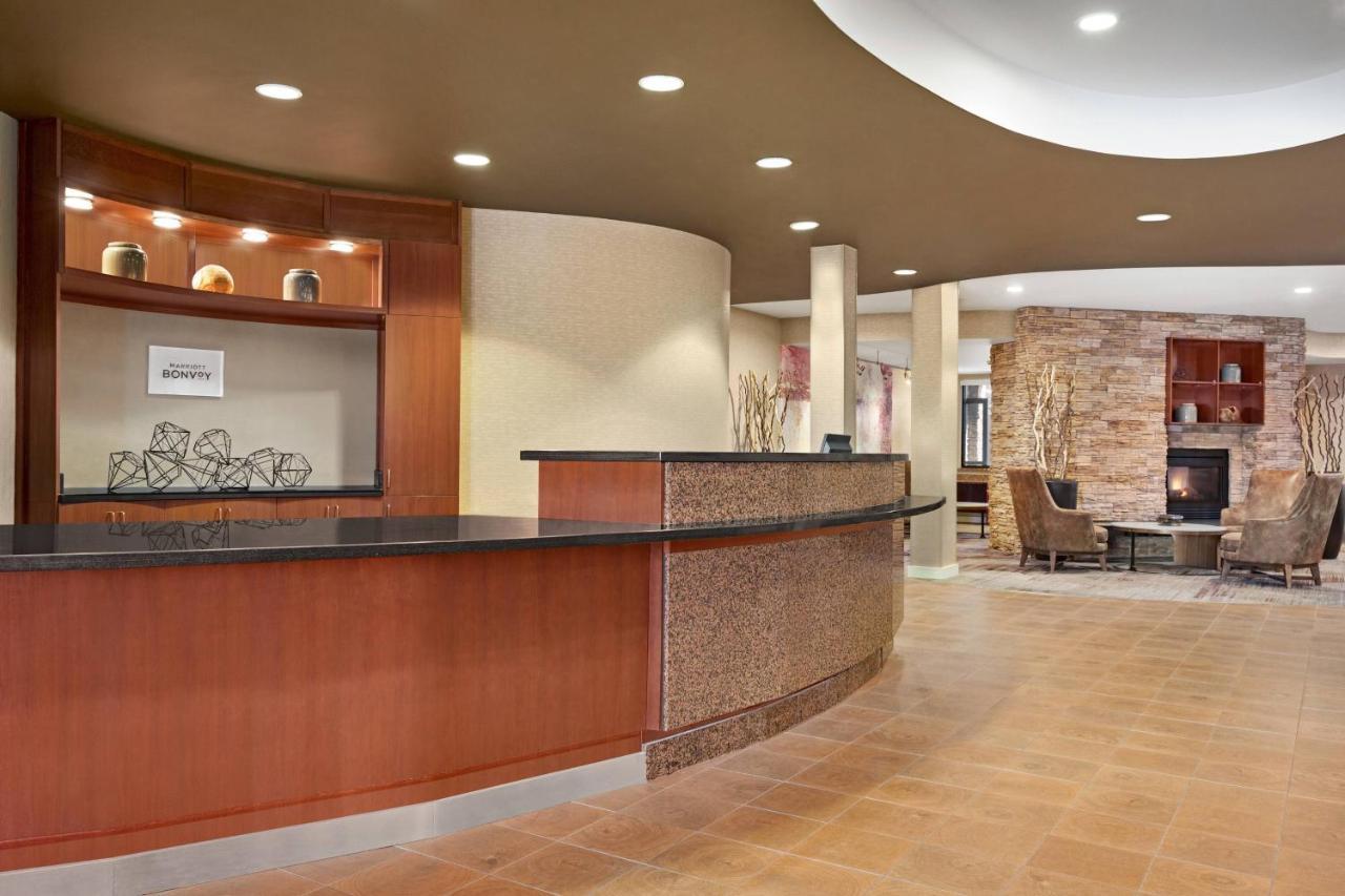 Courtyard By Marriott Sacramento Folsom Hotel Exterior photo