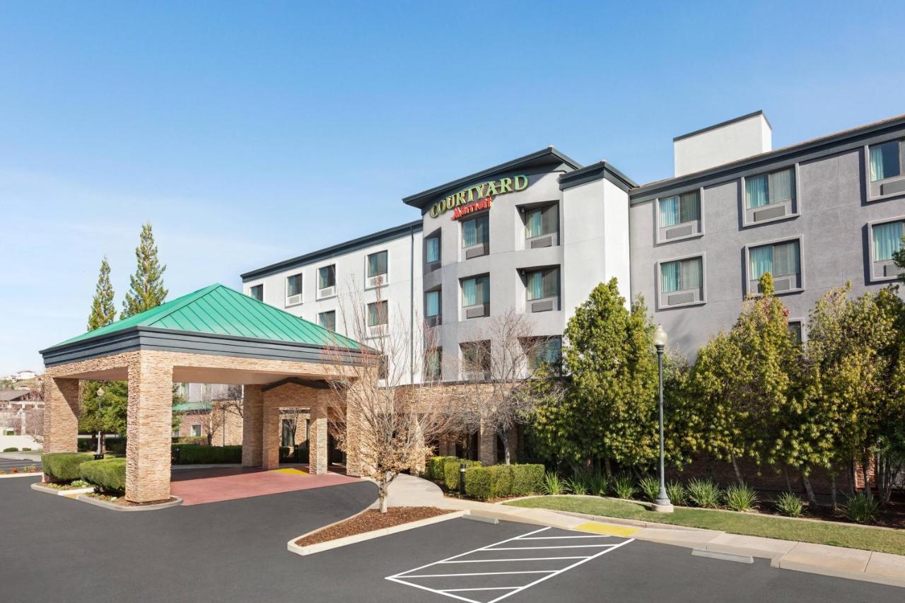 Courtyard By Marriott Sacramento Folsom Hotel Exterior photo