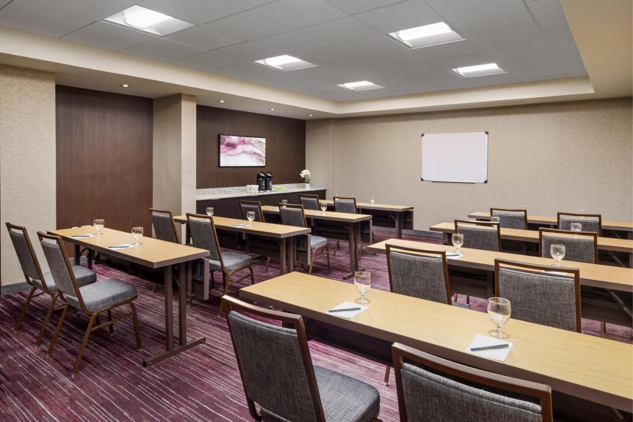 Courtyard By Marriott Sacramento Folsom Hotel Exterior photo