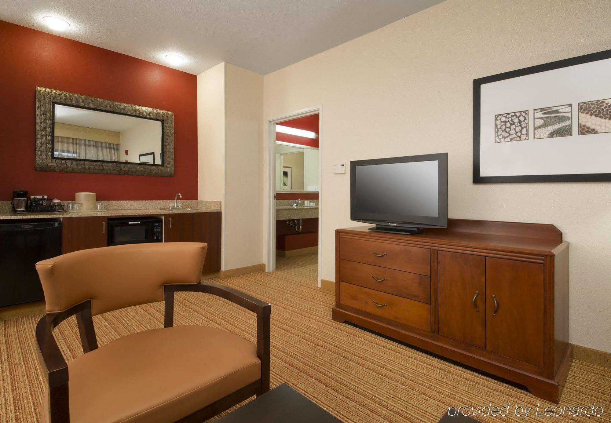 Courtyard By Marriott Sacramento Folsom Hotel Exterior photo